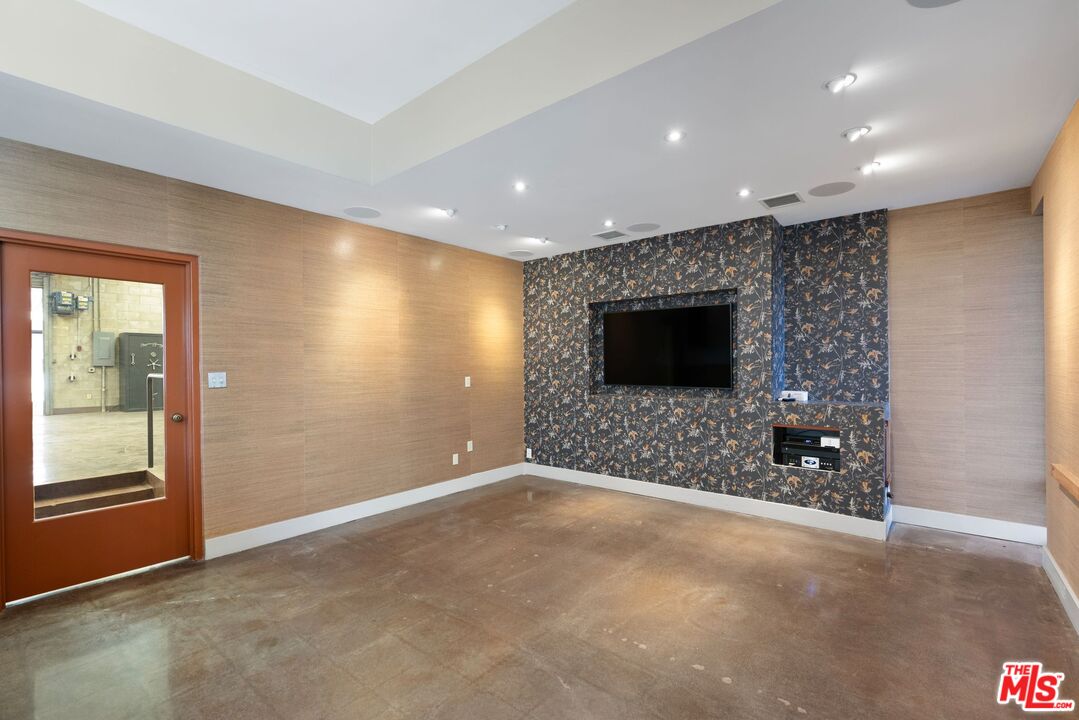 MLS #25561641 image #24