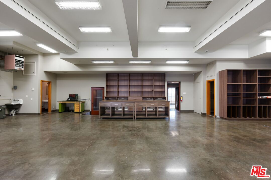 MLS #25561641 image #36