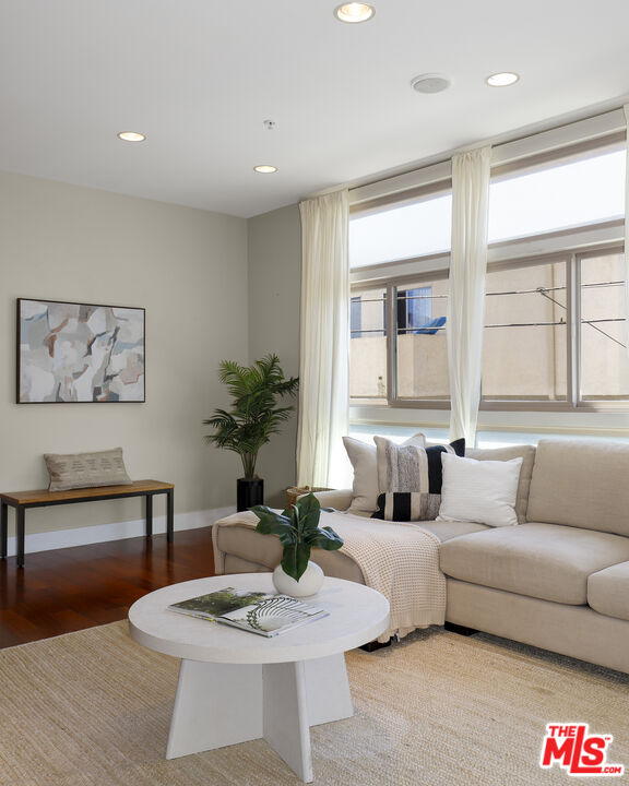 MLS #25562321 image #4