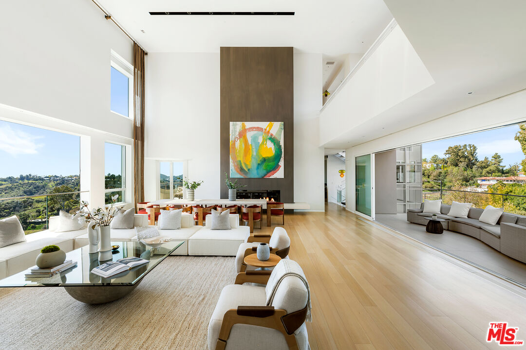 MLS #25562855 image #8