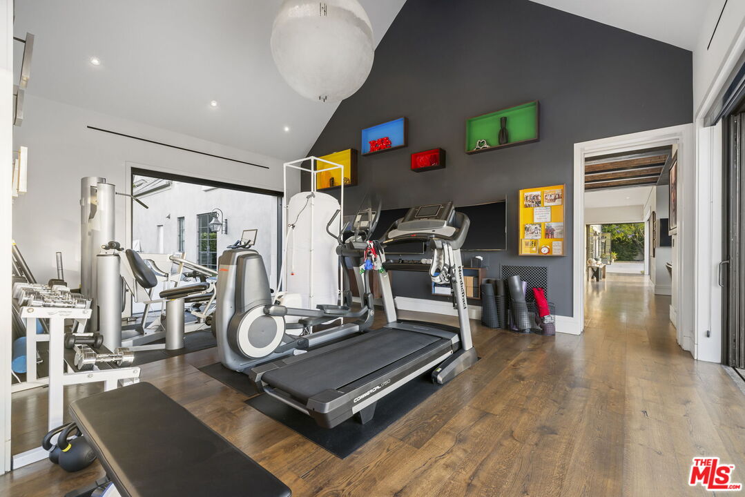 MLS #25562957 image #16