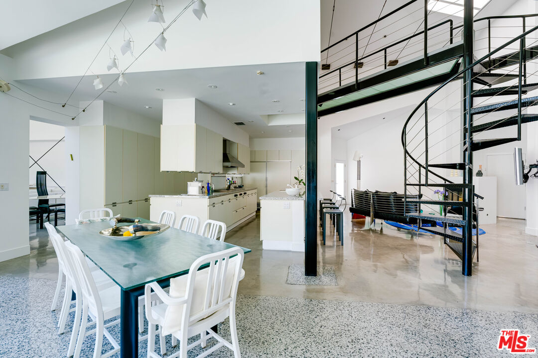 MLS #25563435 image #11