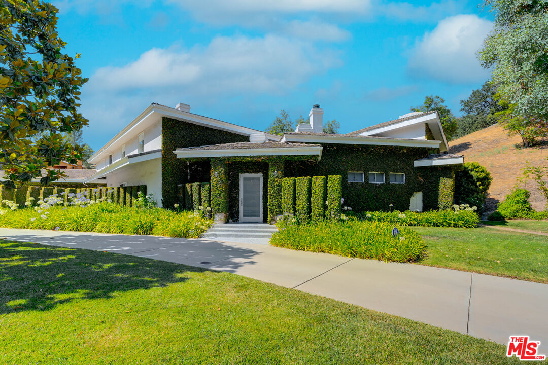 MLS #25563435 image #1