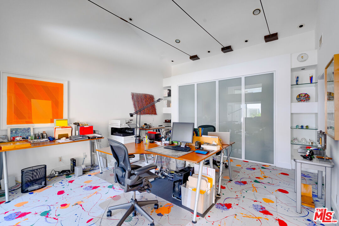 MLS #25563435 image #20