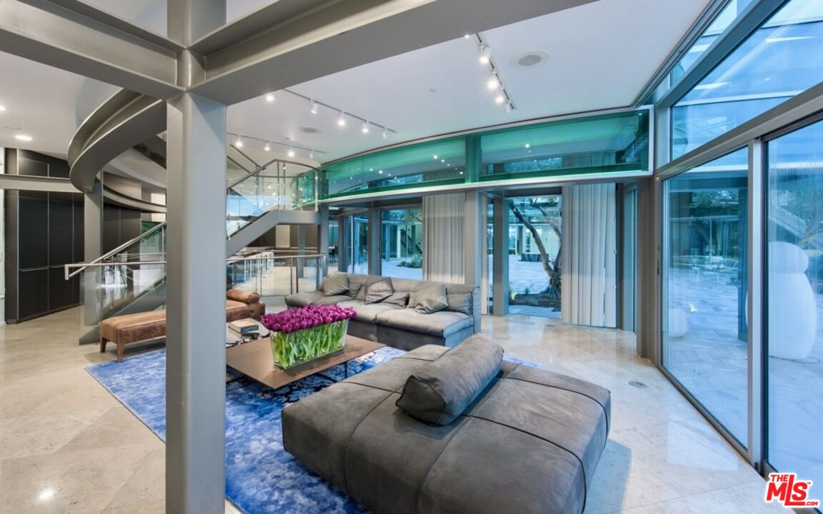 MLS #25564593 image #23