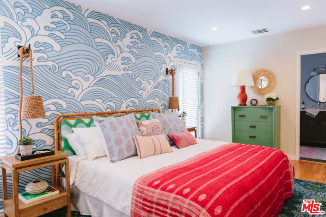 MLS #25564683 image #15