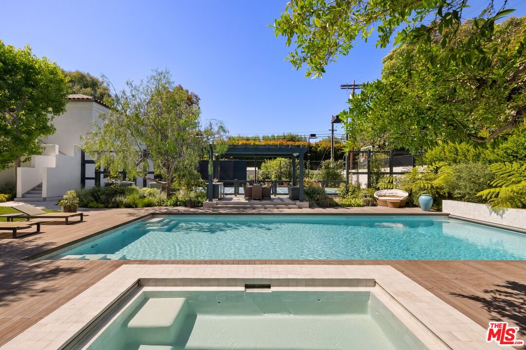 MLS #25564843 image #10