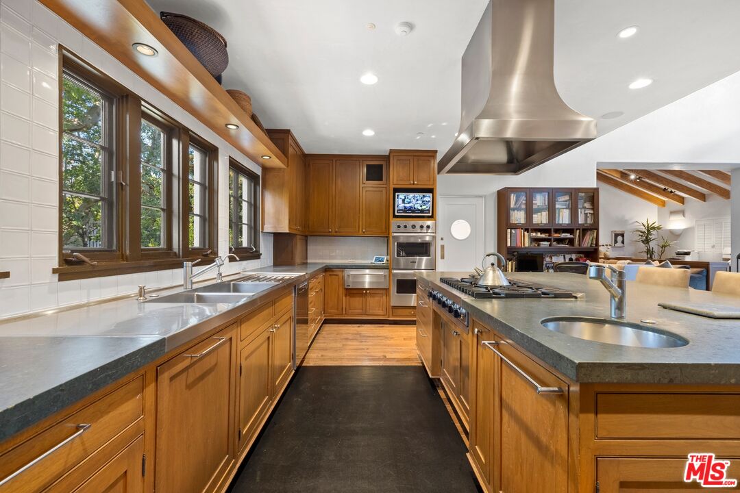 MLS #25564843 image #26