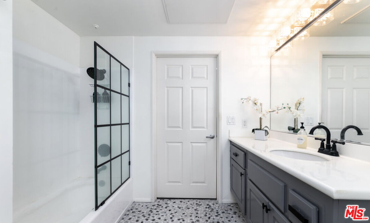 MLS #25565183 image #5