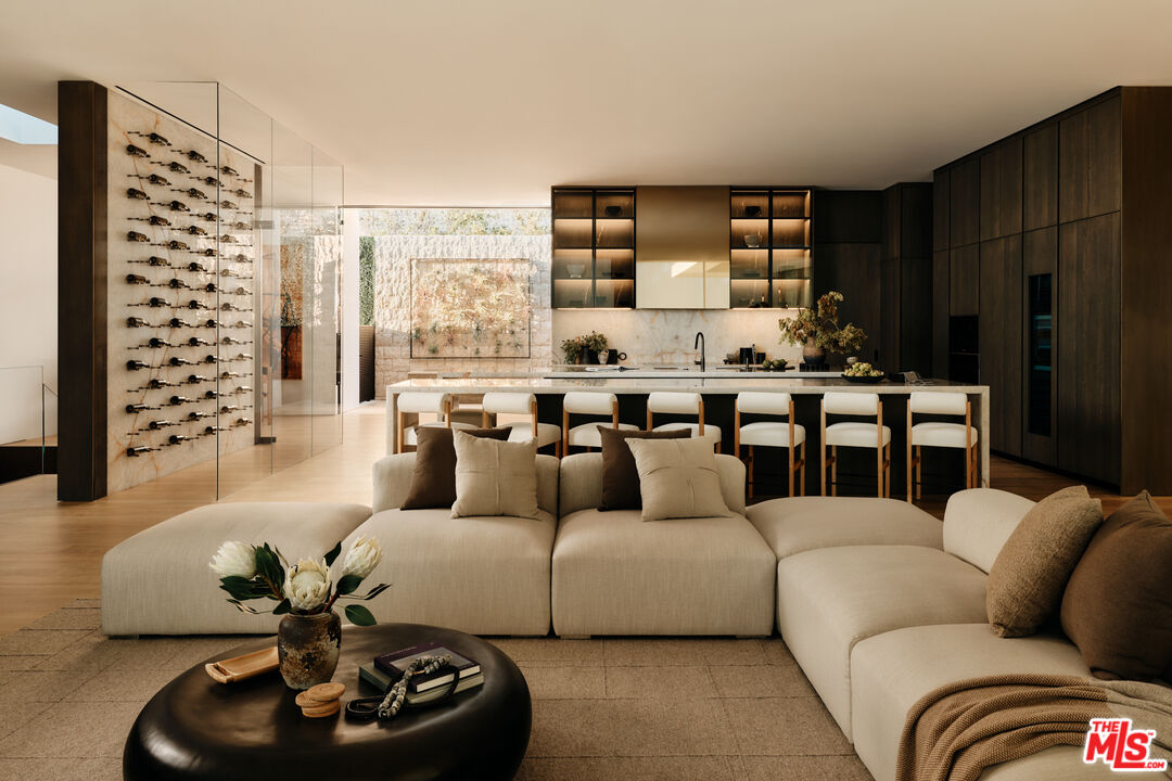 MLS #25565439 image #12