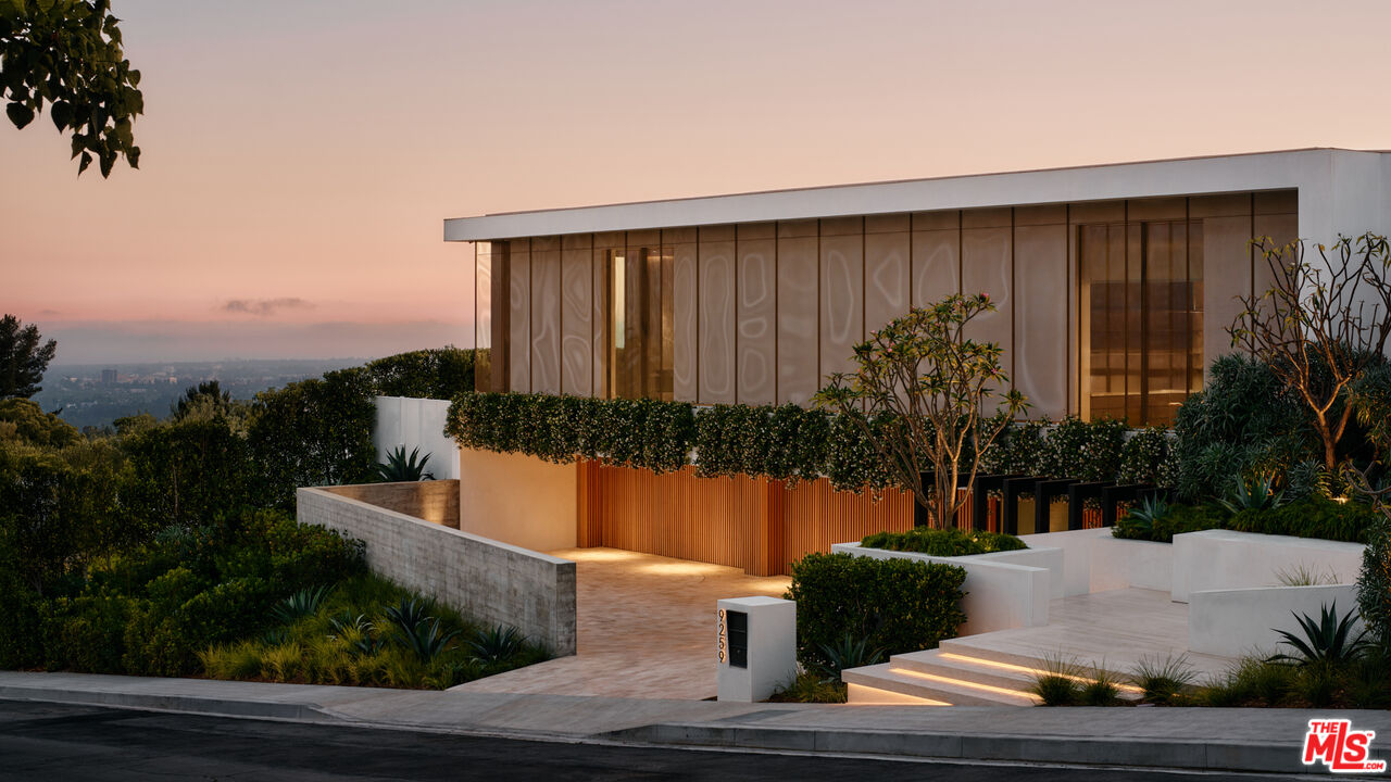 MLS #25565439 image #30