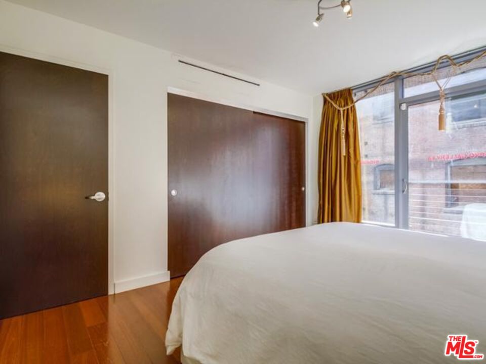 MLS #25566877 image #33