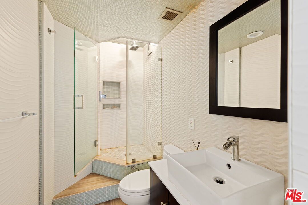 MLS #25568697 image #16