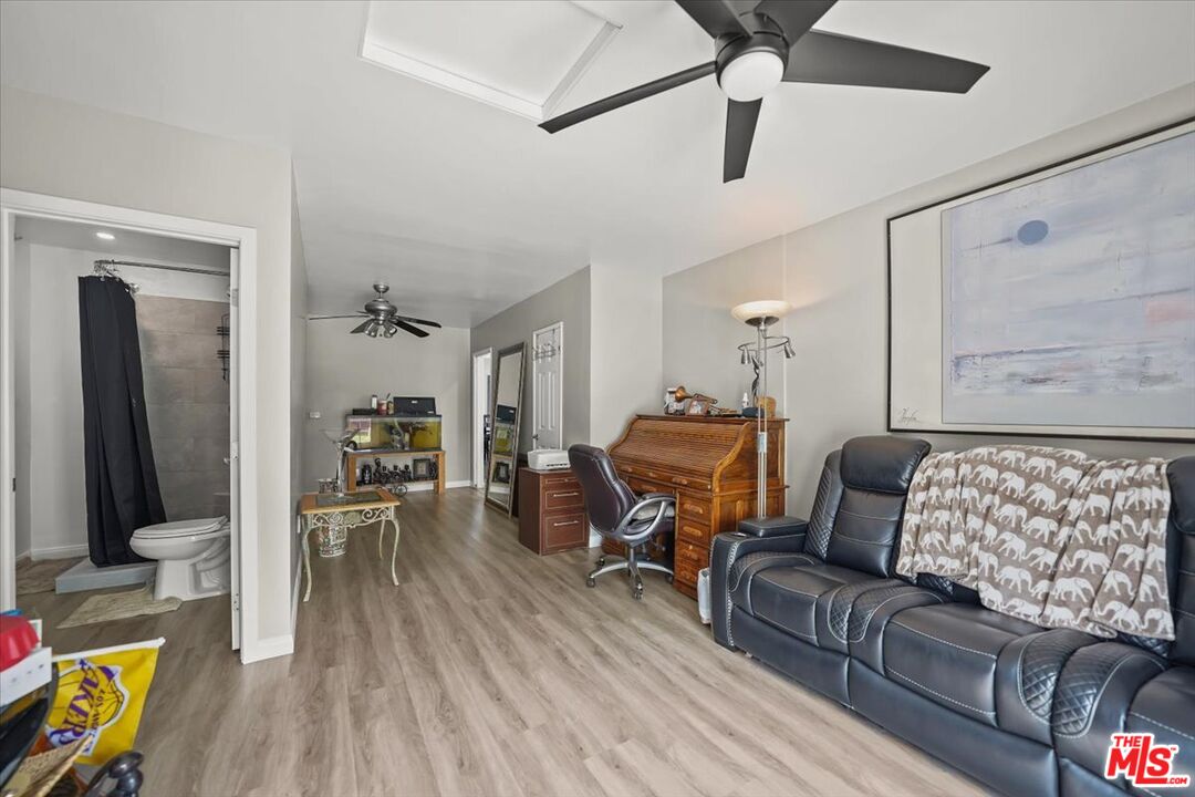 MLS #25568847 image #17