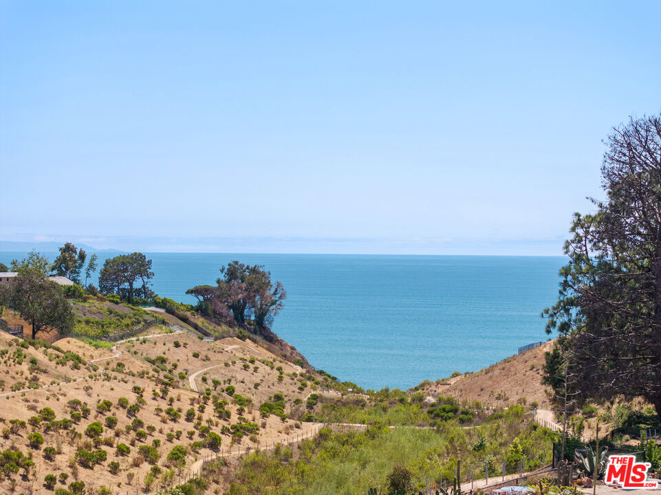 MLS #25569037 image #11