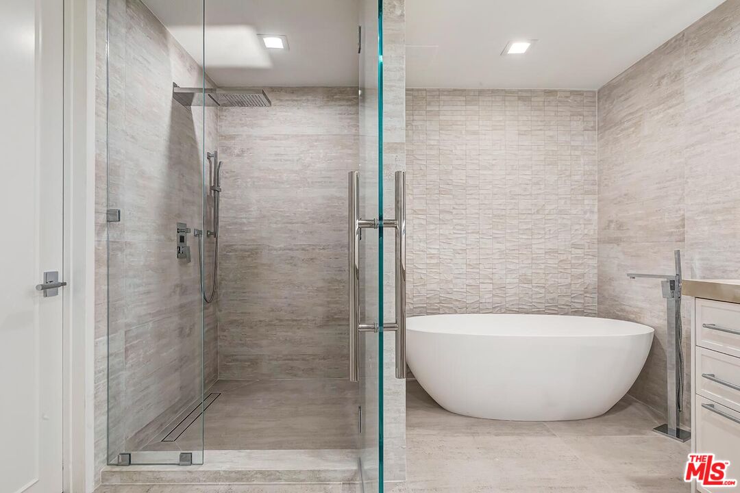 MLS #25569045 image #25