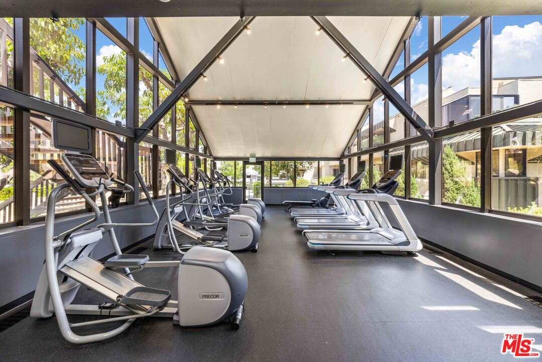 MLS #25569045 image #33