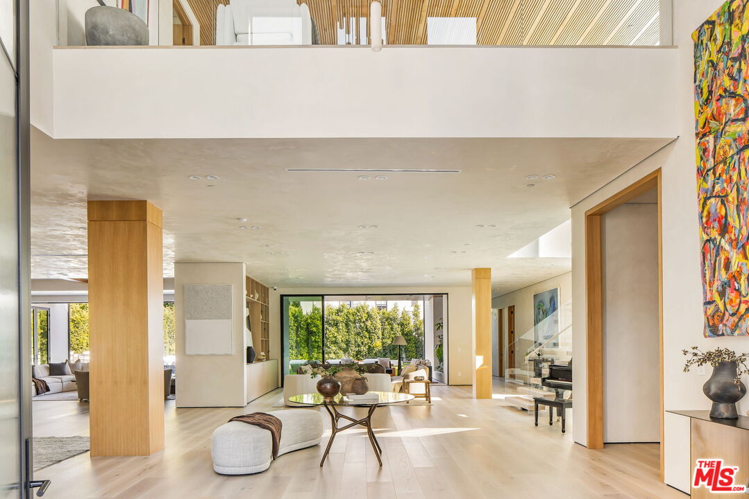 MLS #25569791 image #2