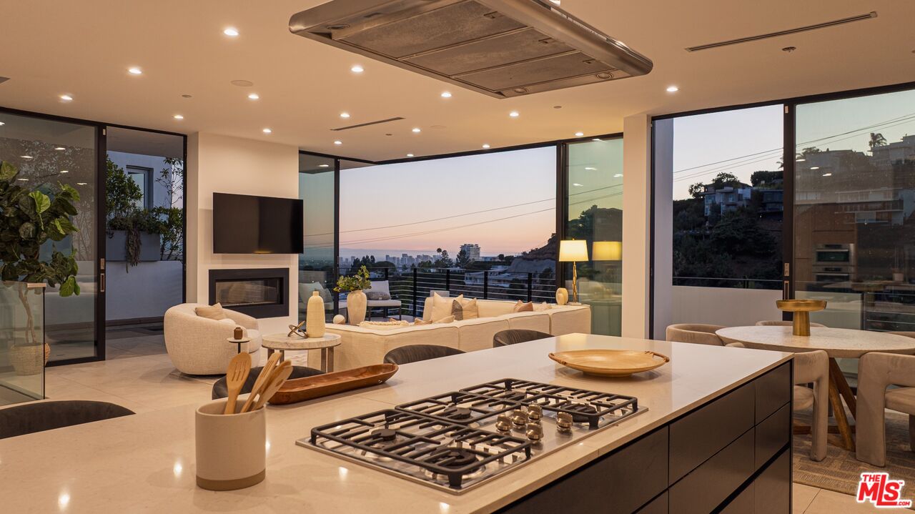 MLS #25569809 image #24