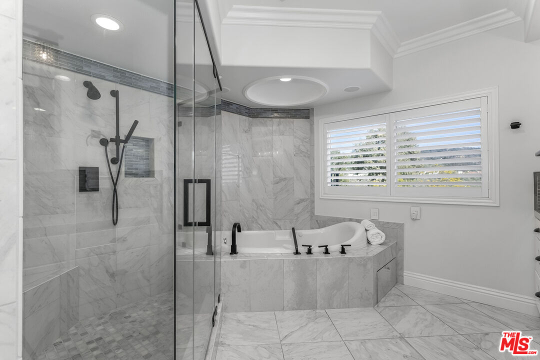 MLS #25570529 image #17