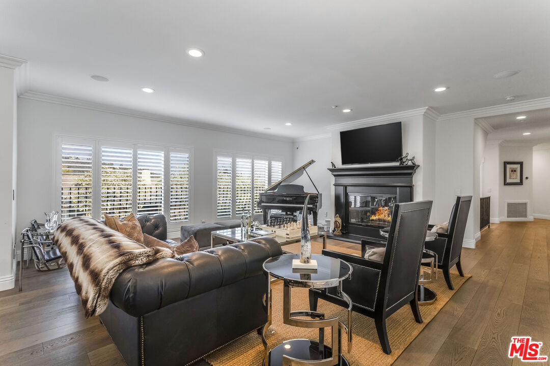 MLS #25570529 image #4