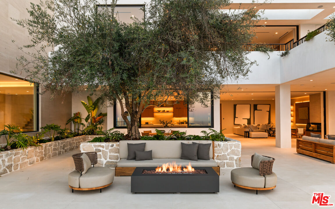 MLS #25570957 image #12