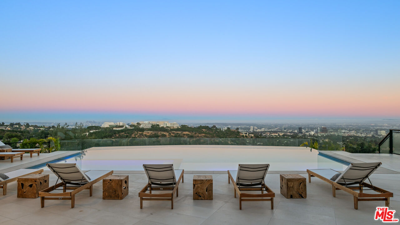 MLS #25570957 image #15