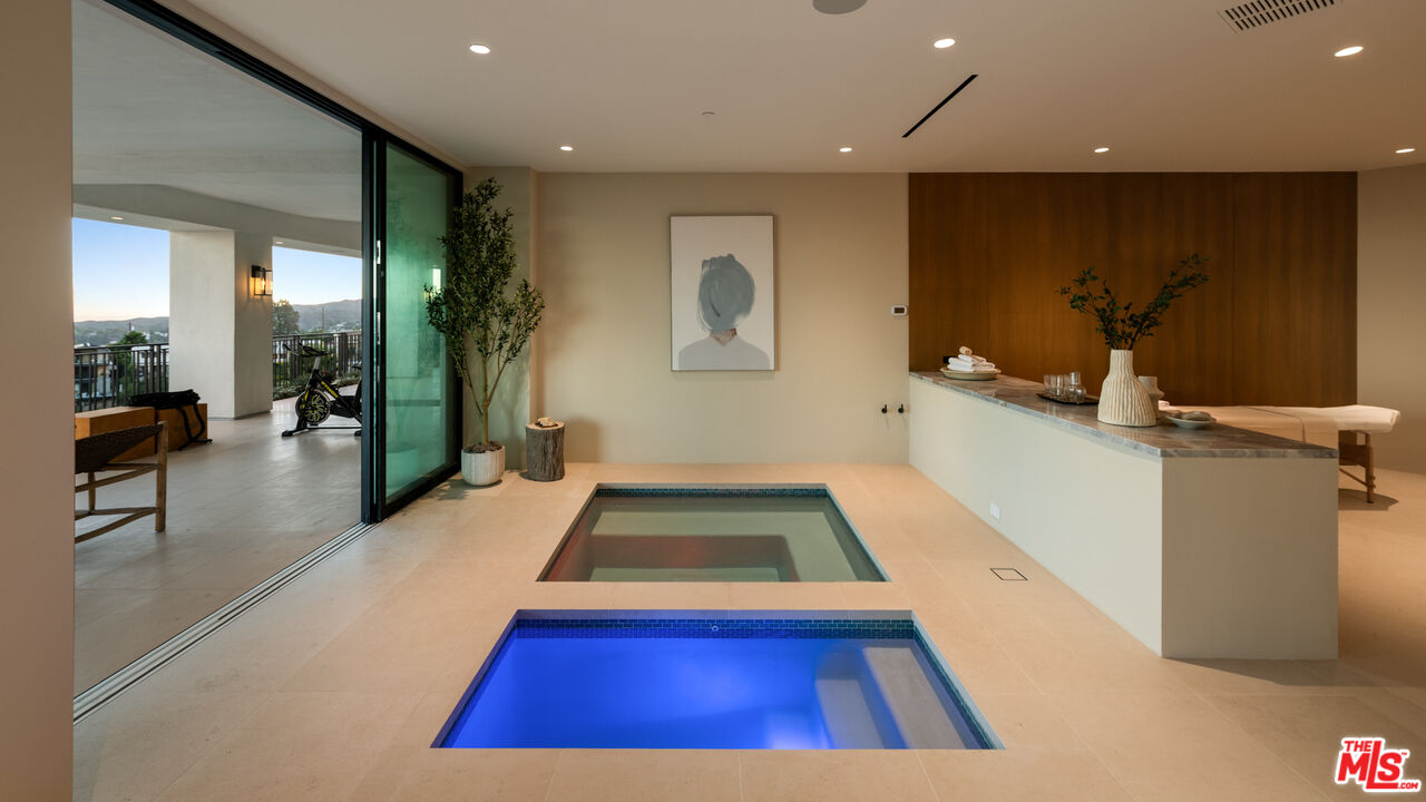 MLS #25570957 image #42