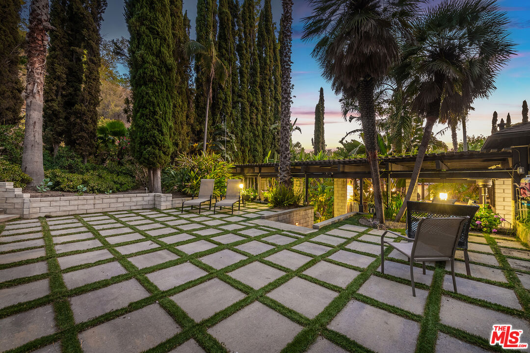 MLS #25570979 image #16