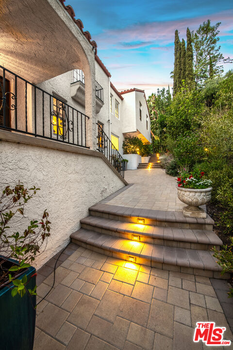 MLS #25570979 image #23