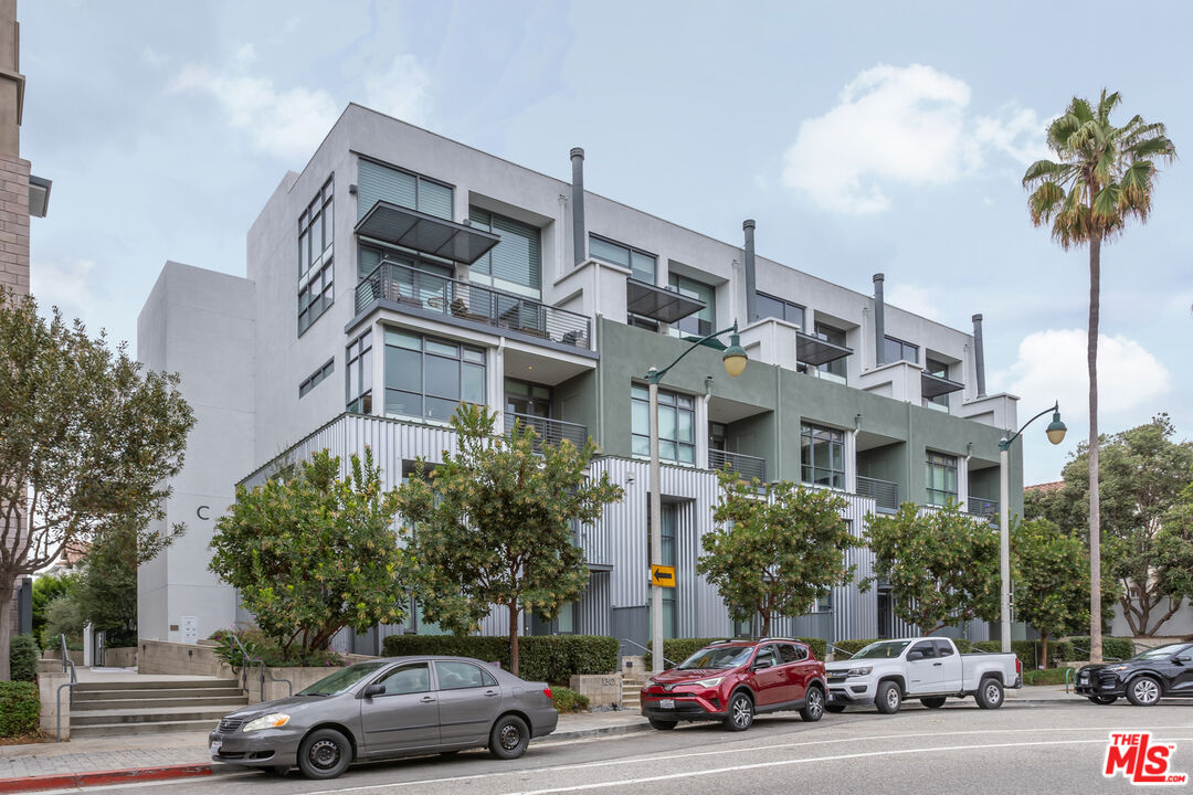 MLS #25571559 image #25