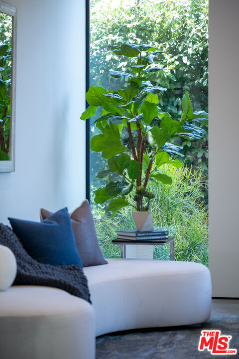 MLS #25571635 image #10