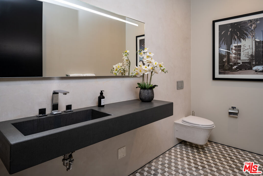 MLS #25571635 image #18