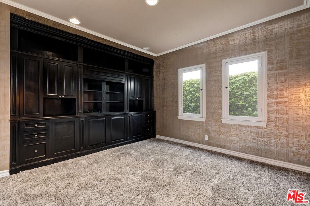 MLS #25572425 image #23