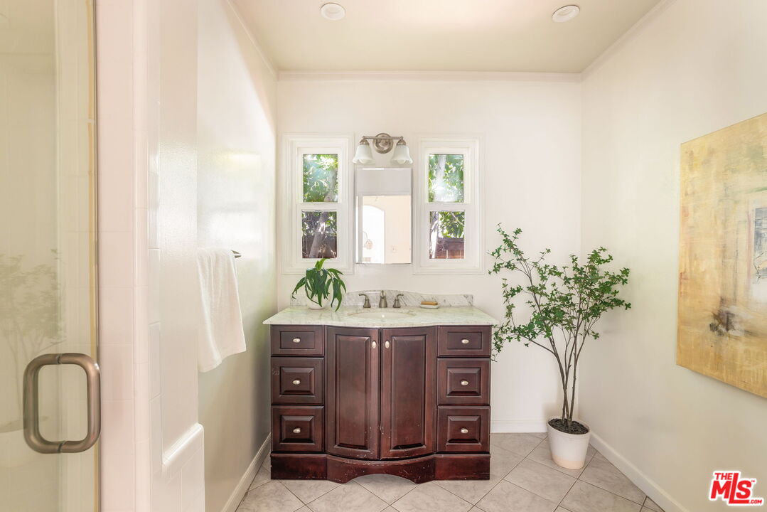 MLS #25572509 image #23