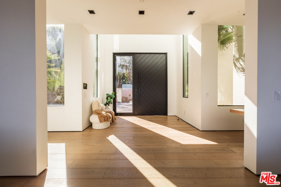 MLS #25572877 image #11