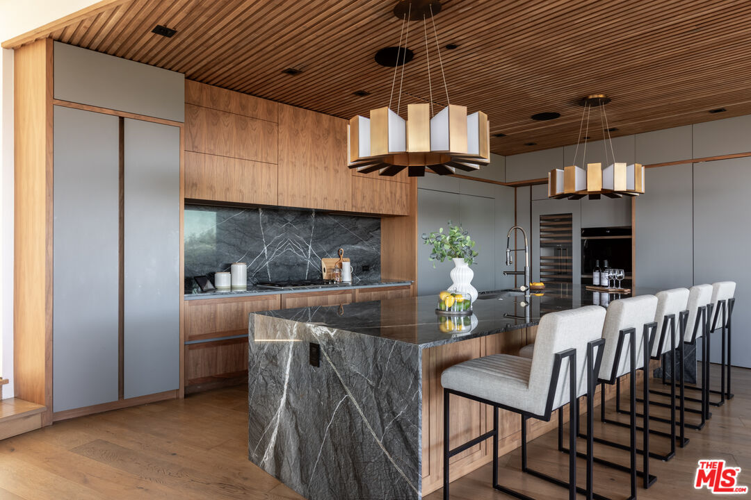 MLS #25572877 image #14