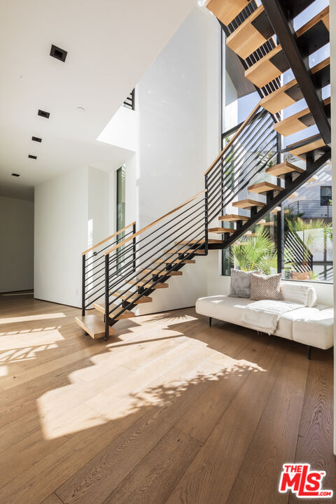 MLS #25572877 image #16