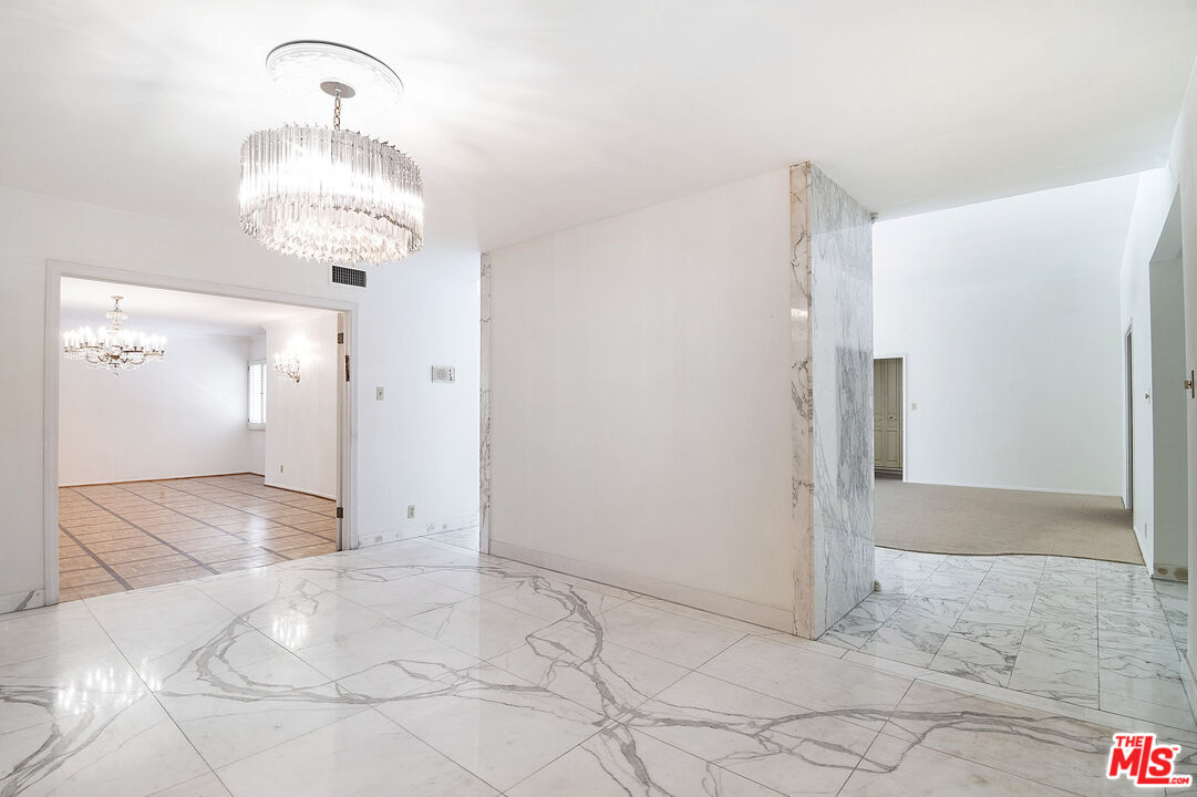 MLS #25573061 image #9