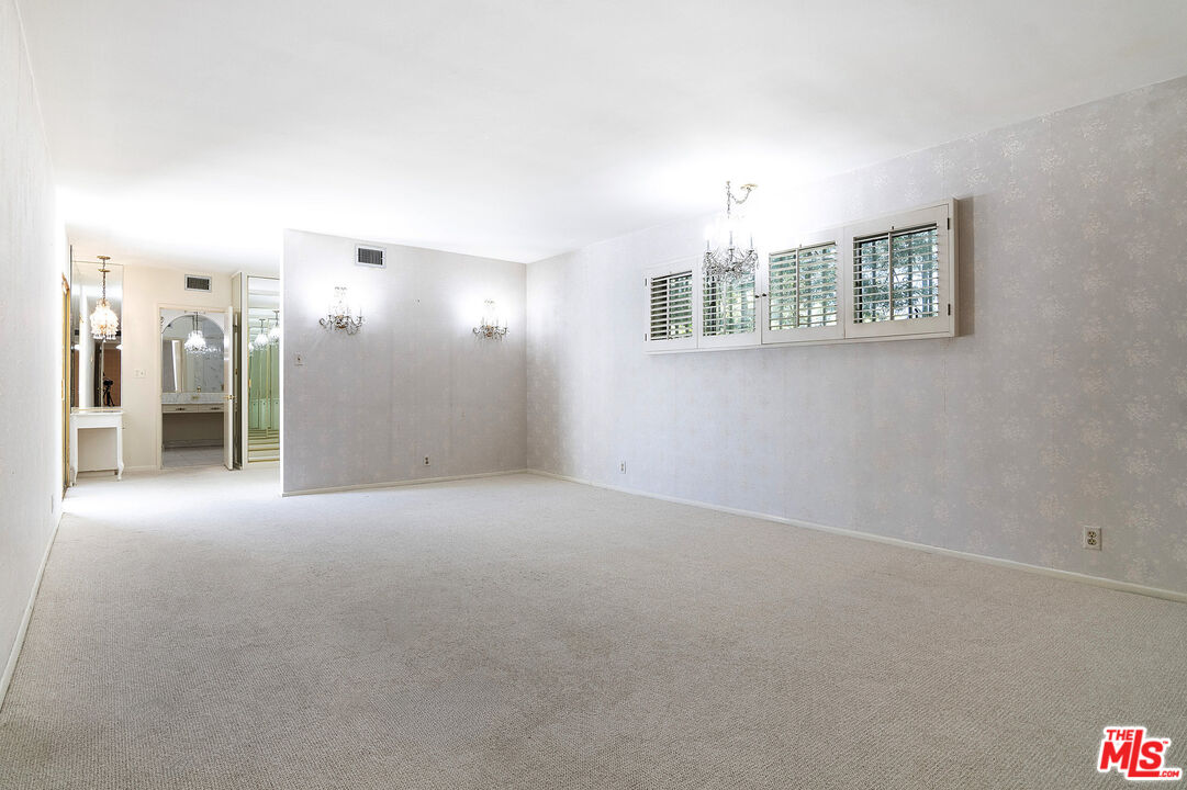 MLS #25573061 image #19