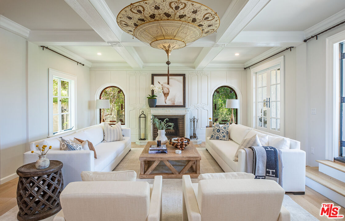 MLS #25552163 image #2