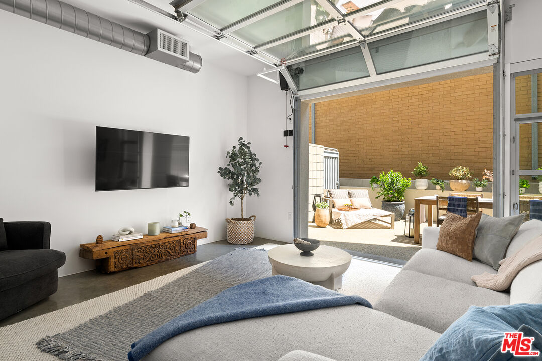 MLS #25573953 image #5