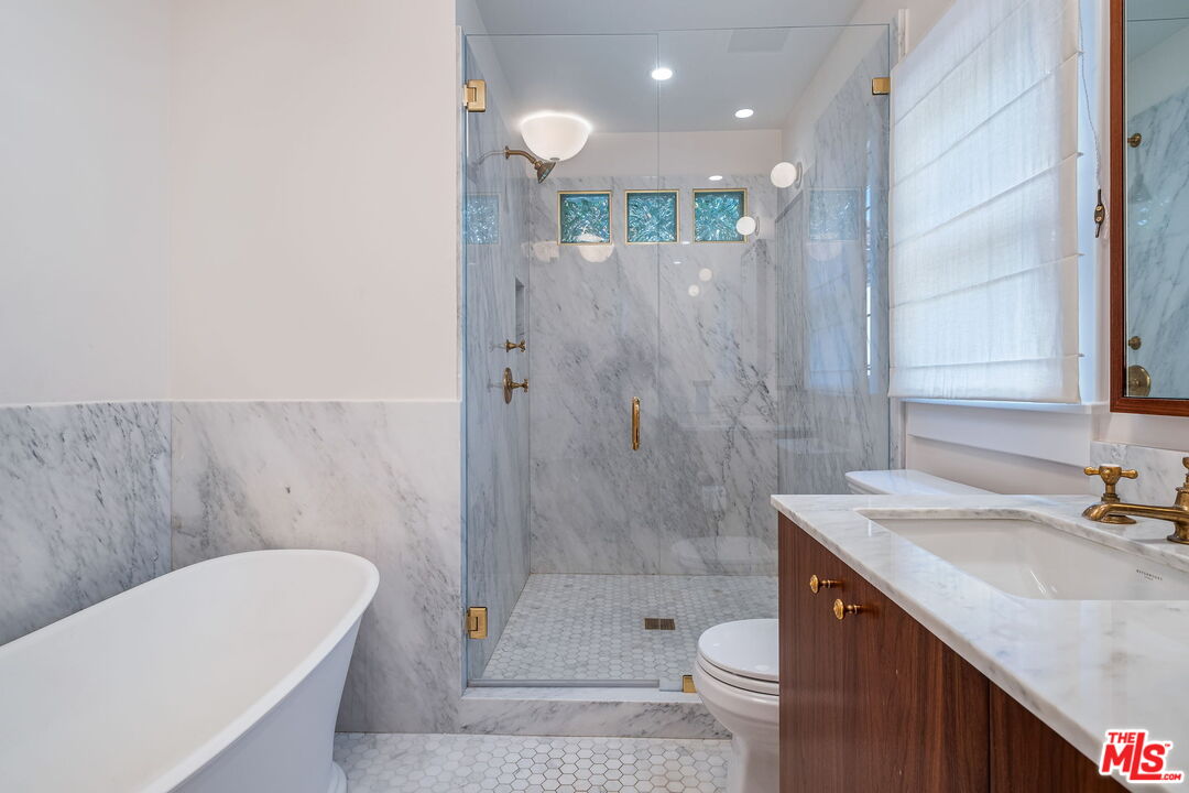 MLS #25573981 image #18