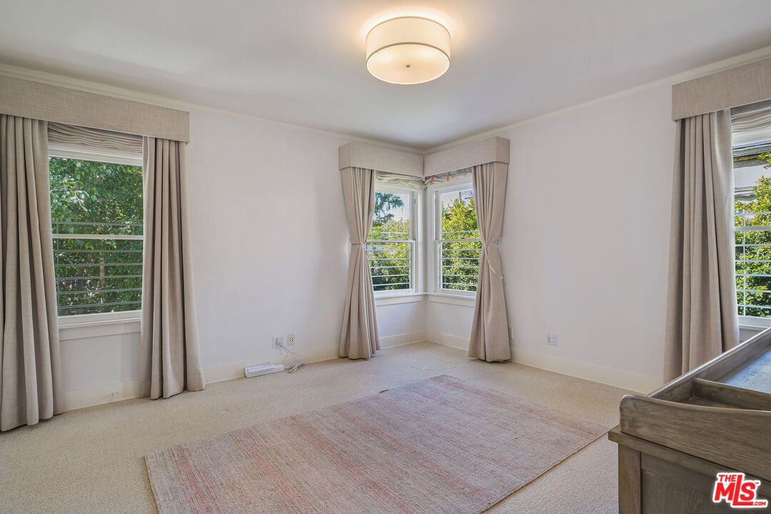 MLS #25573981 image #23