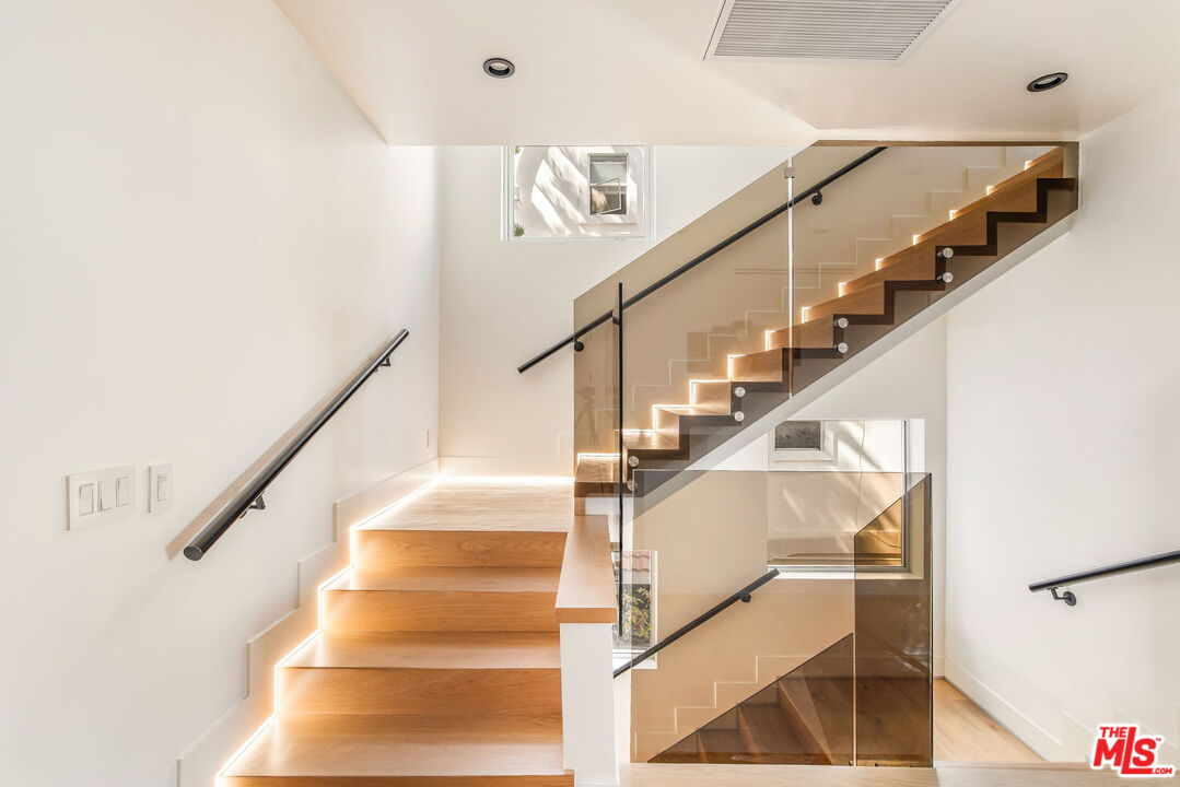 MLS #25574427 image #14