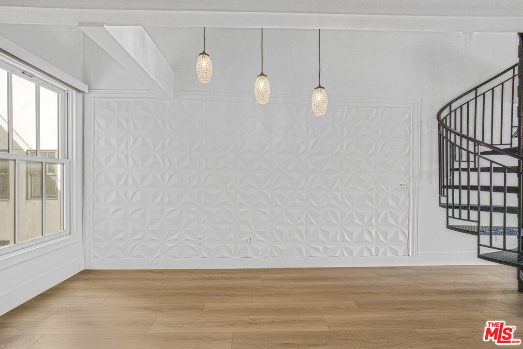 MLS #25575029 image #13