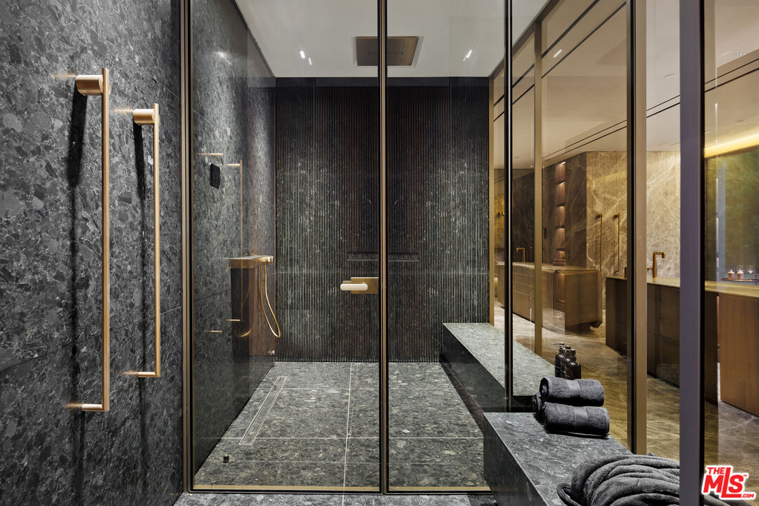 MLS #25575637 image #18