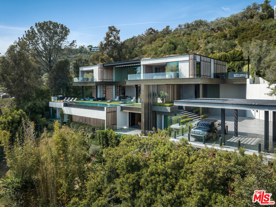 MLS #25575637 image #1