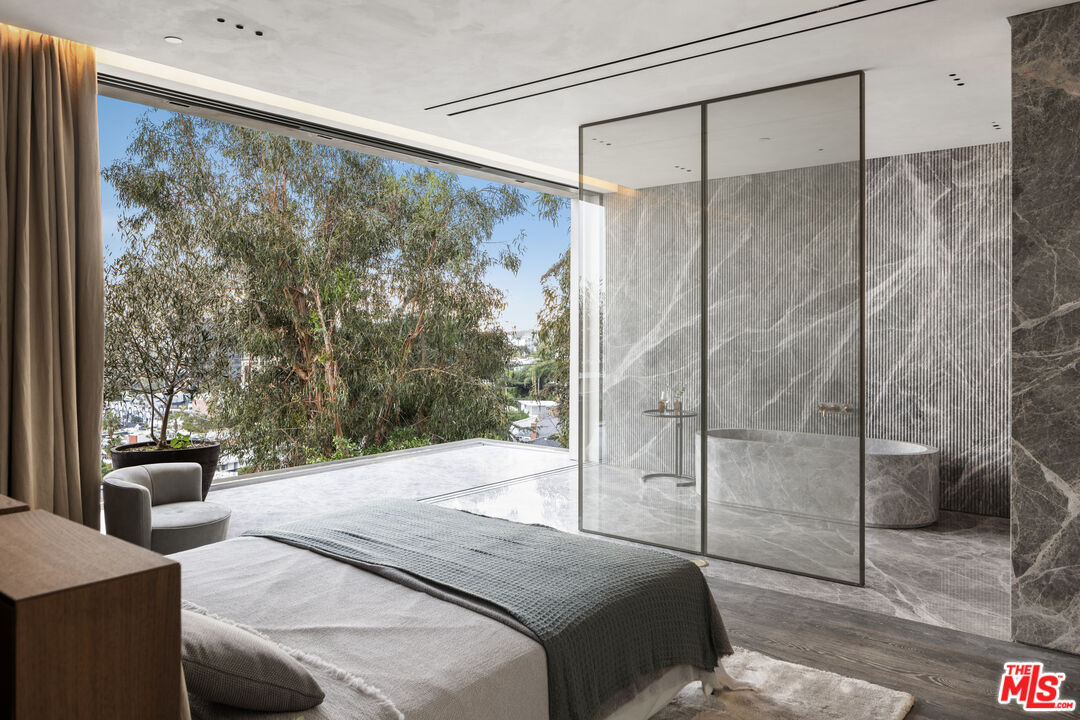 MLS #25575637 image #23