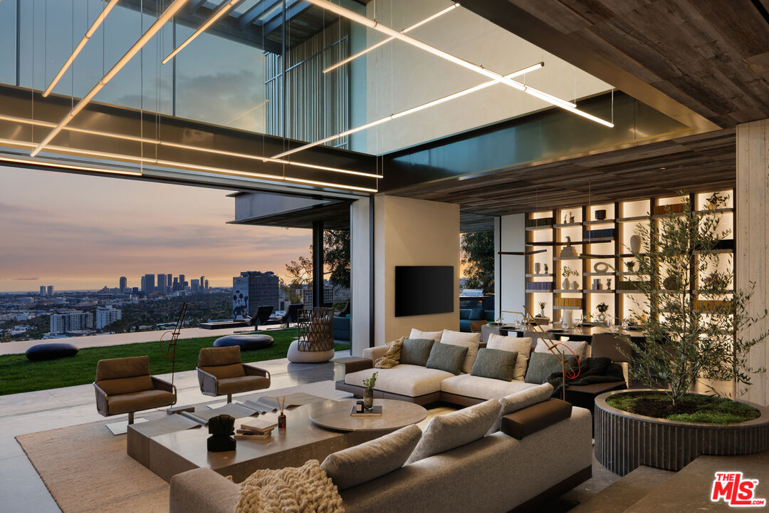 MLS #25575637 image #26